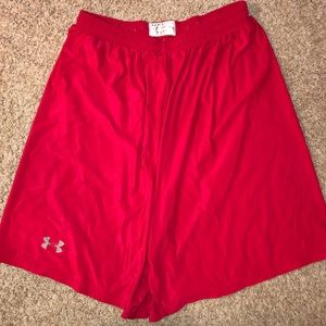 Under Armour men’s red shorts